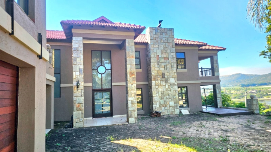 3 Bedroom Property for Sale in Birdwood Estate North West